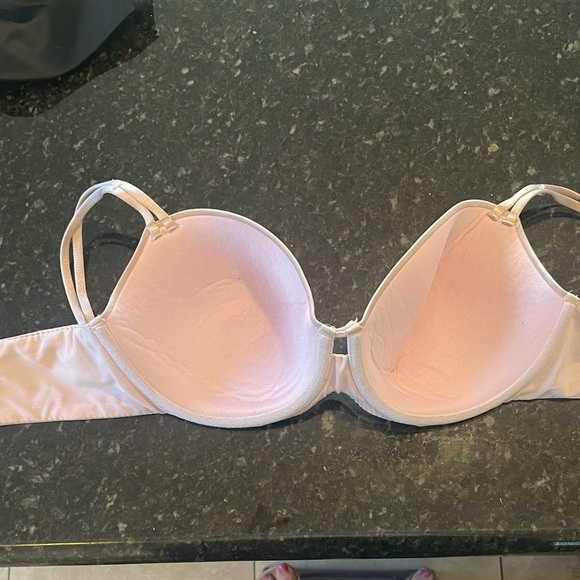 38D Torrid bra with double strap. - Picture 2 of 3